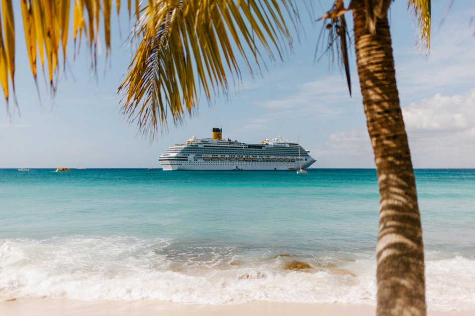 Best Cruise Itineraries for Summer Weather